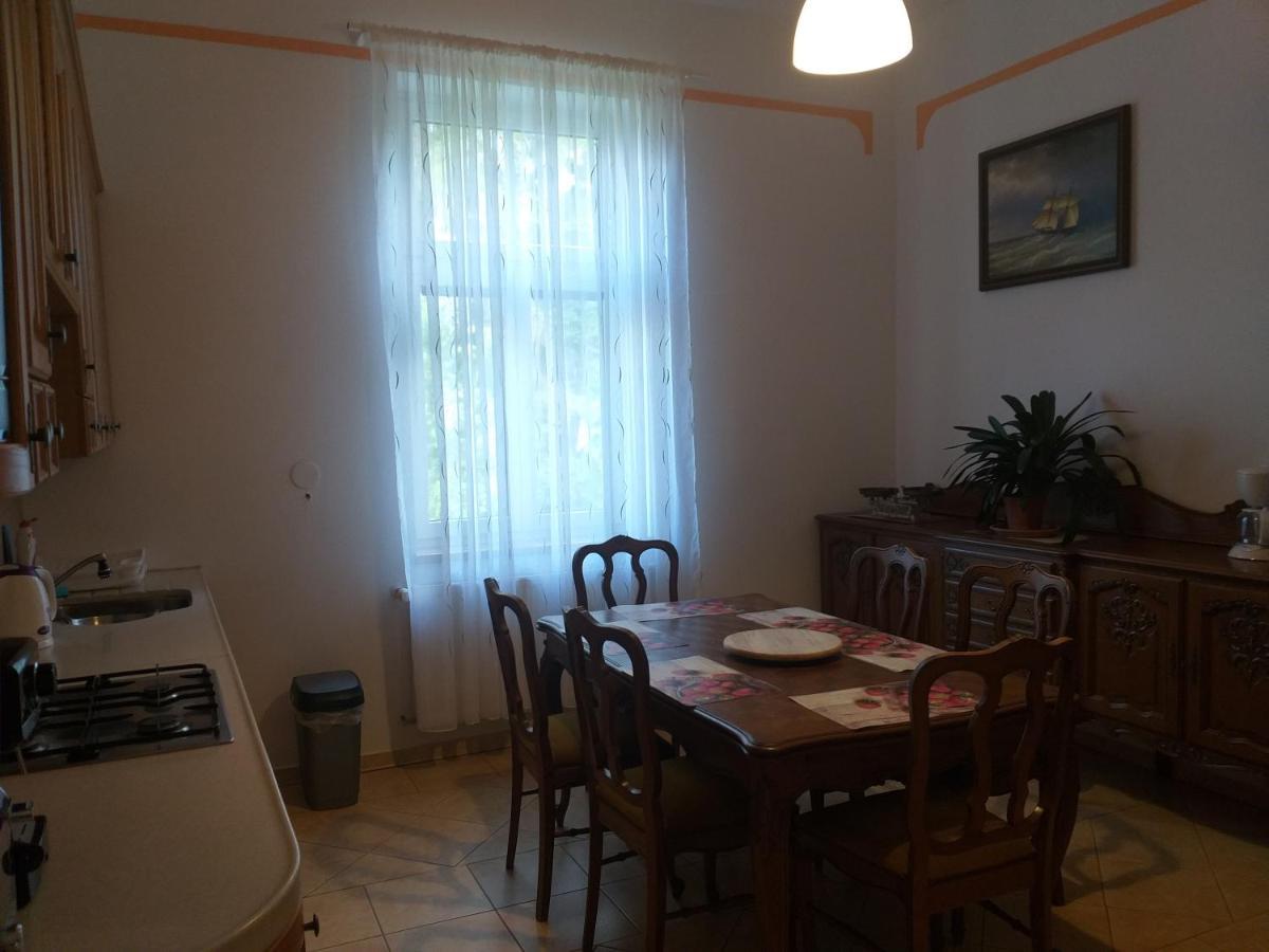 Apartman Kraslice Eksteriør bilde